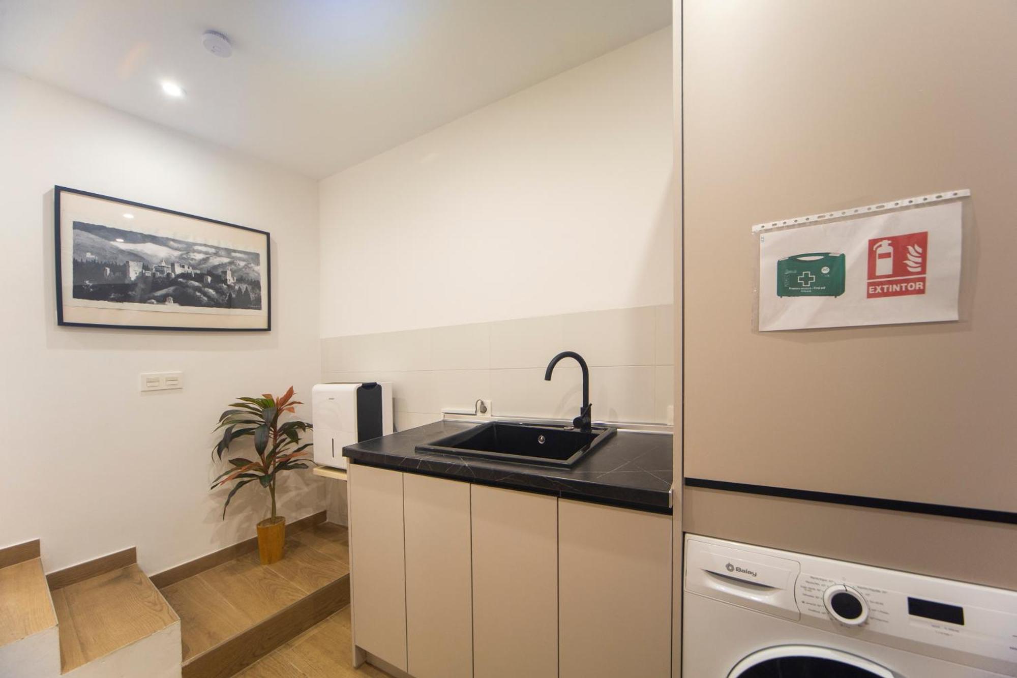 Apartamentos Indalo A Los Pies Del Albaicin กรานาดา ภายนอก รูปภาพ